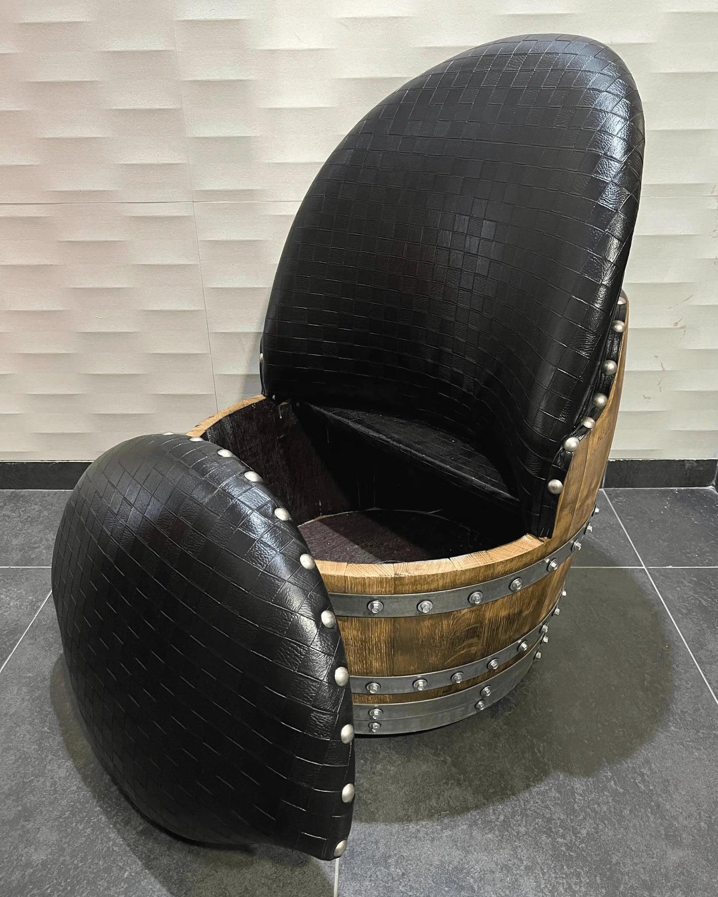 Checkered Black Oak Barrel Chair