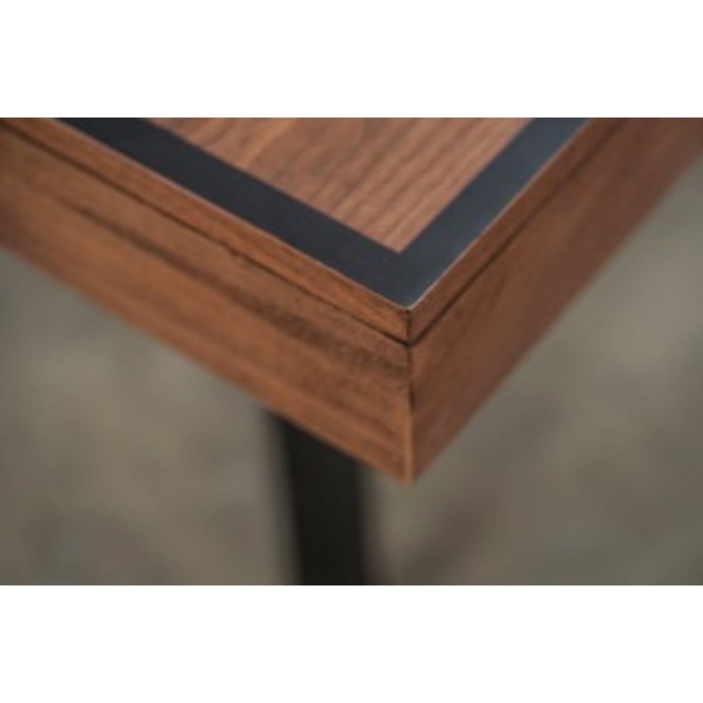T&B Classic Table Tennis Table