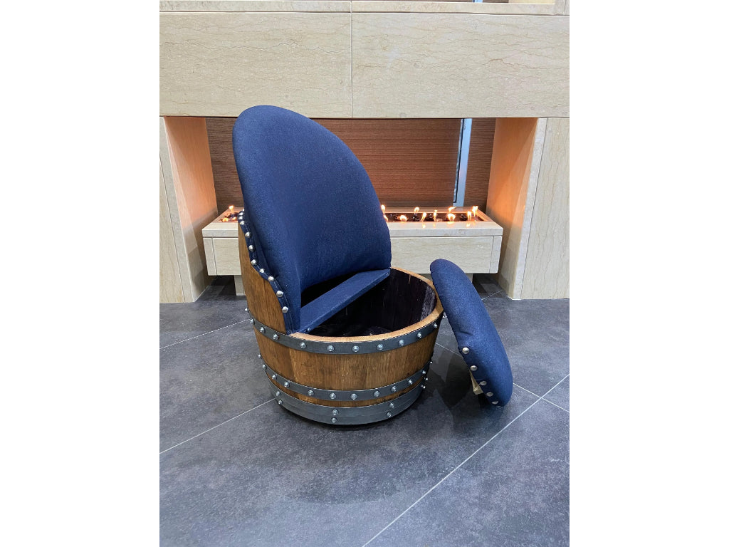 Dark Navy Blue Wine Barrel Poker Set with Game Table & Barrel Chair