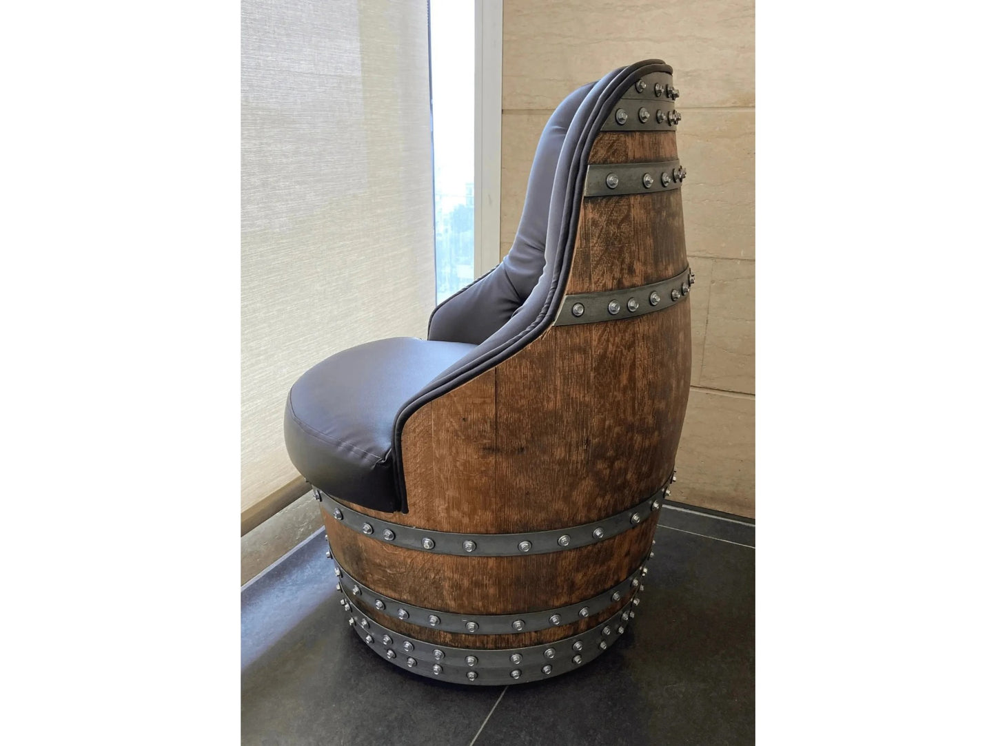 Luxury Captain Barrel Chair