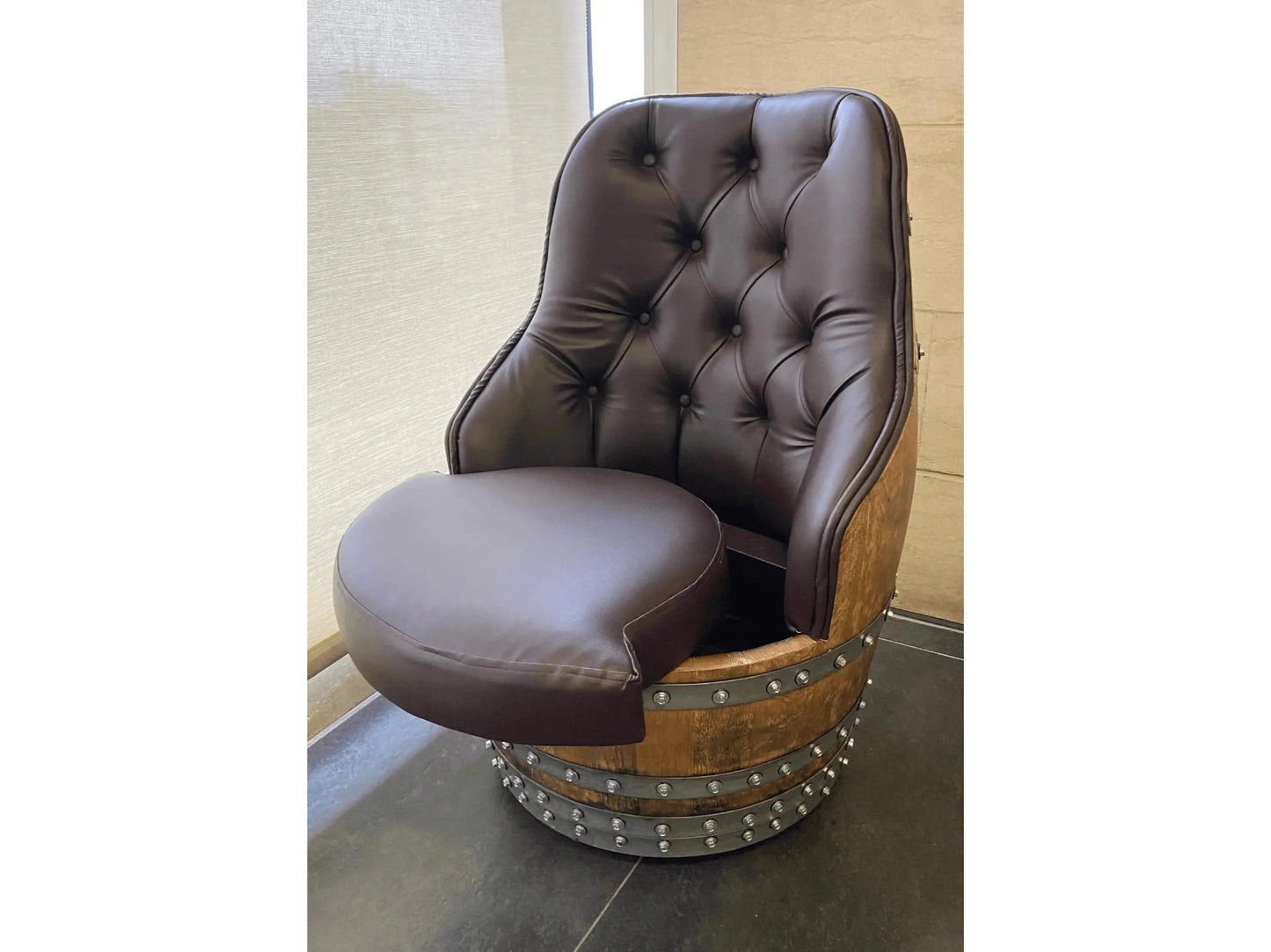 Luxury Captain Barrel Chair