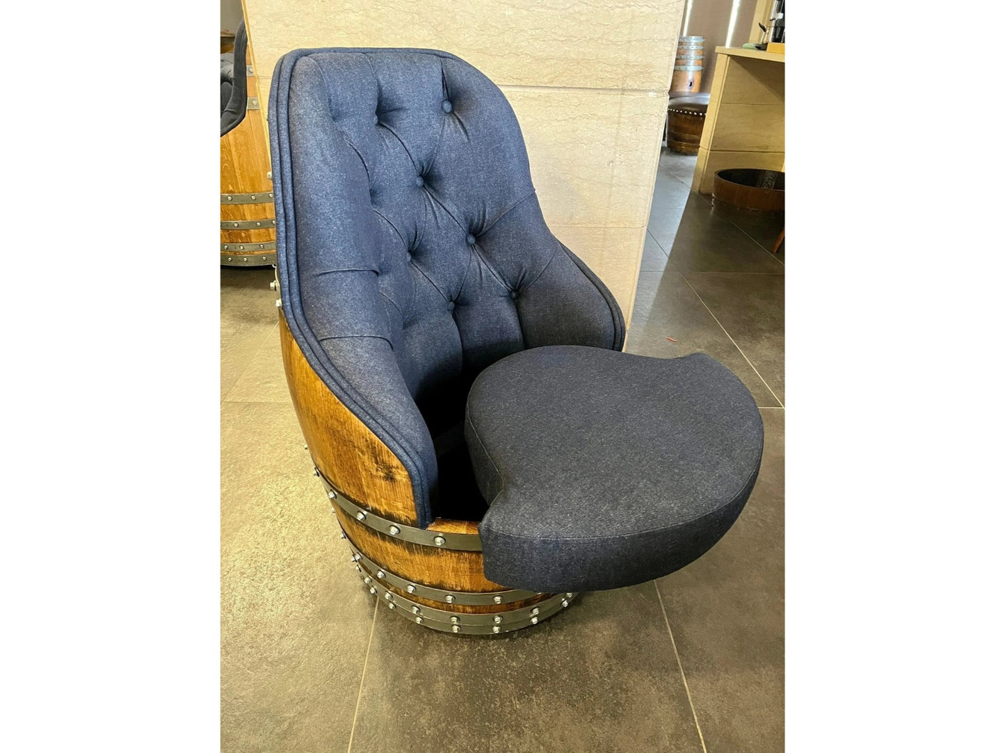 Luxury Captain Barrel Chair