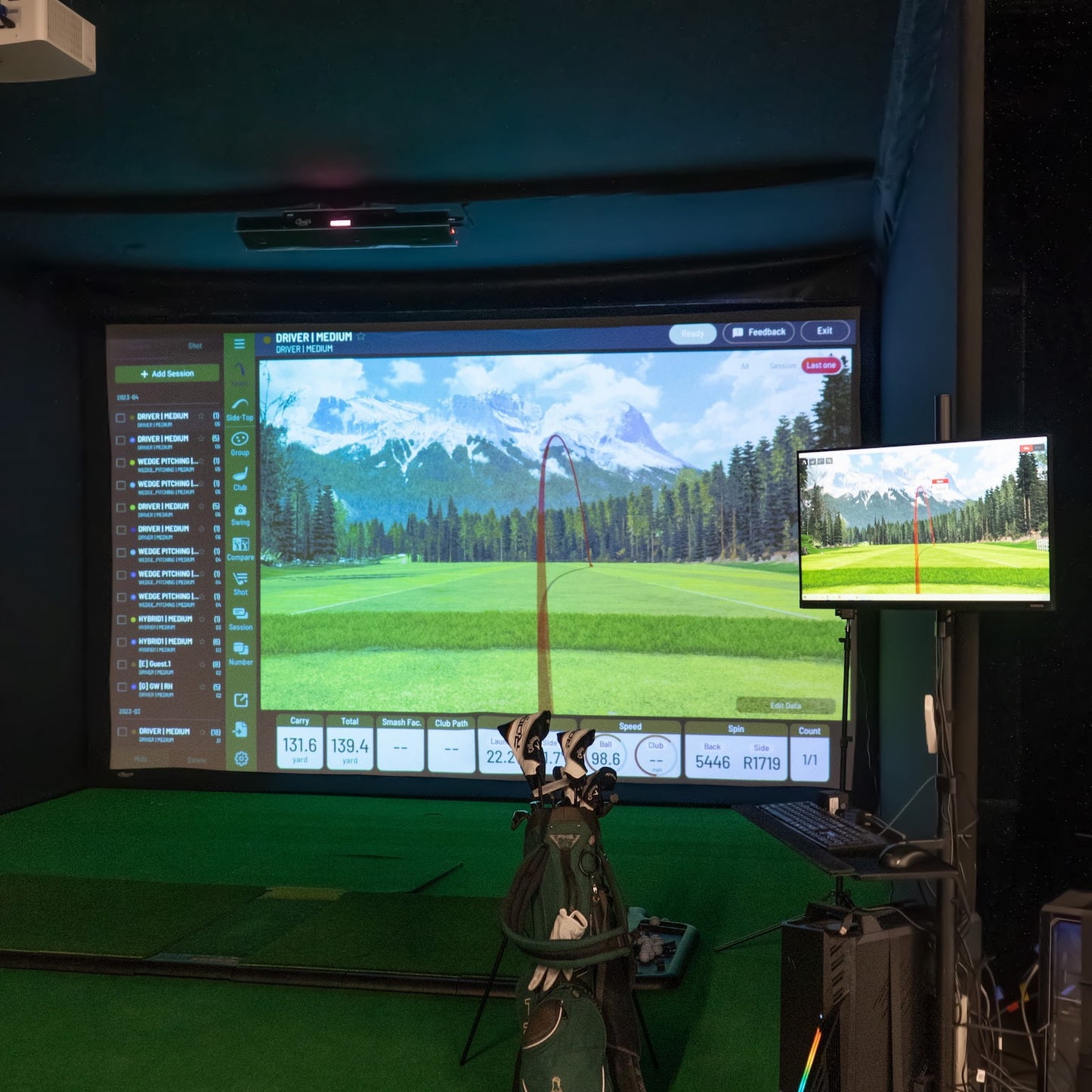 Uneekor EYE XO2 Launch Monitor